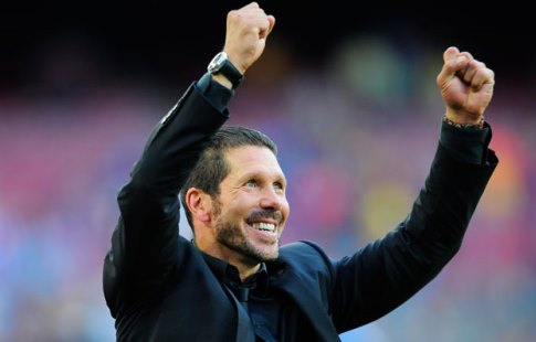 Симеоне- лучший тренер Примеры сезона 15/16 Гризманн- лучший игрок Симеоне- лучший тренер Примеры сезона 15/16 Гризманн- лучший игрок