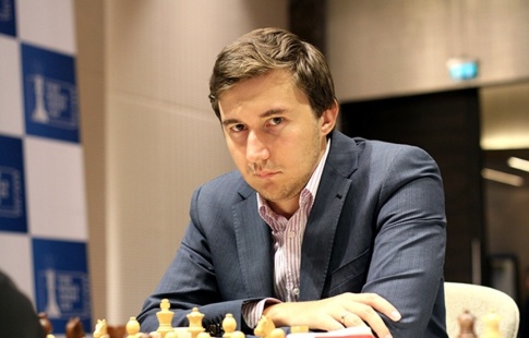 Карякин сыграл вничью с Харикришной на шахматном супертурнире в Нидерландах