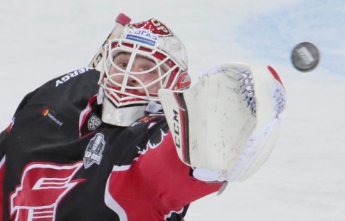 Хоккейный клуб'Авангард выиграл Мемориал Блинова Хоккейный клуб'Авангард выиграл Мемориал Блинова