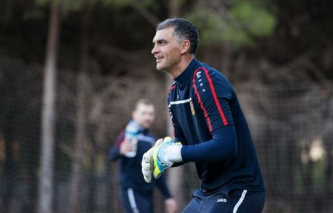 Леко'Габулов не виноват в пропущенных голах в игре с'Антверпеном Леко'Габулов не виноват в пропущенных голах в игре с'Антверпеном