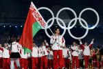 Белорусские спортсмены с флагом