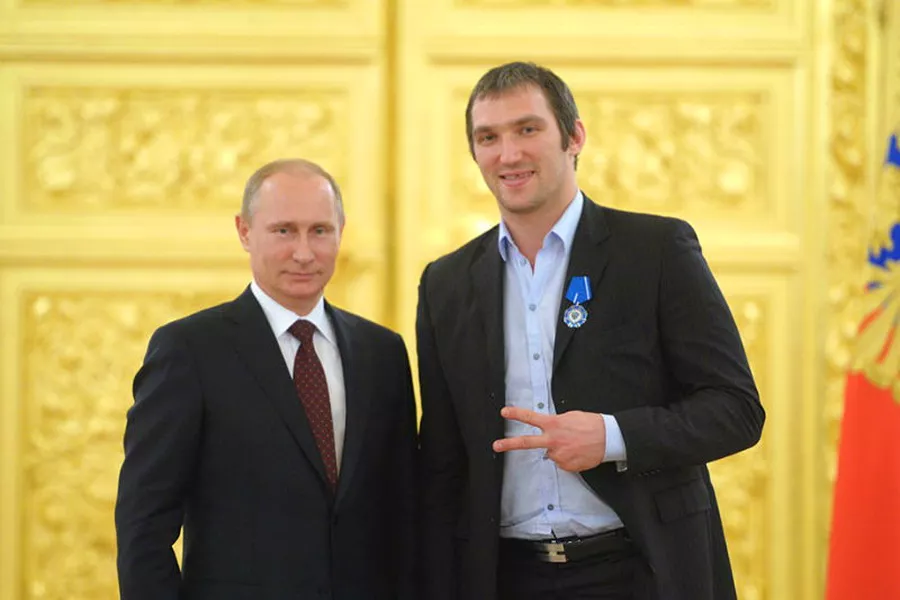 Гашек высказался о решении Овечкина не убирать фотографию с Путиным в социальных сетях