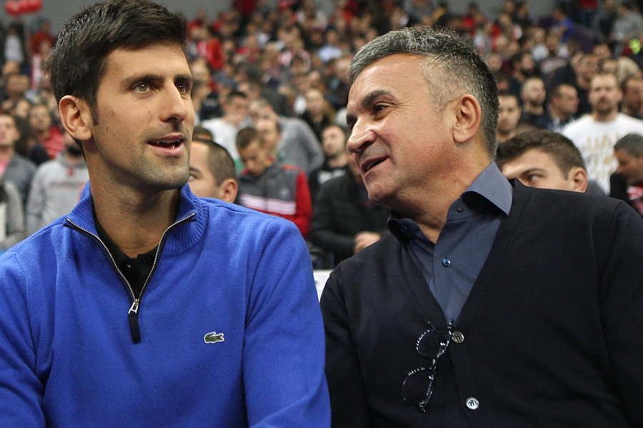 Директор Australian Open высказался о скандале с отцом Джоковича и российскими флагами
