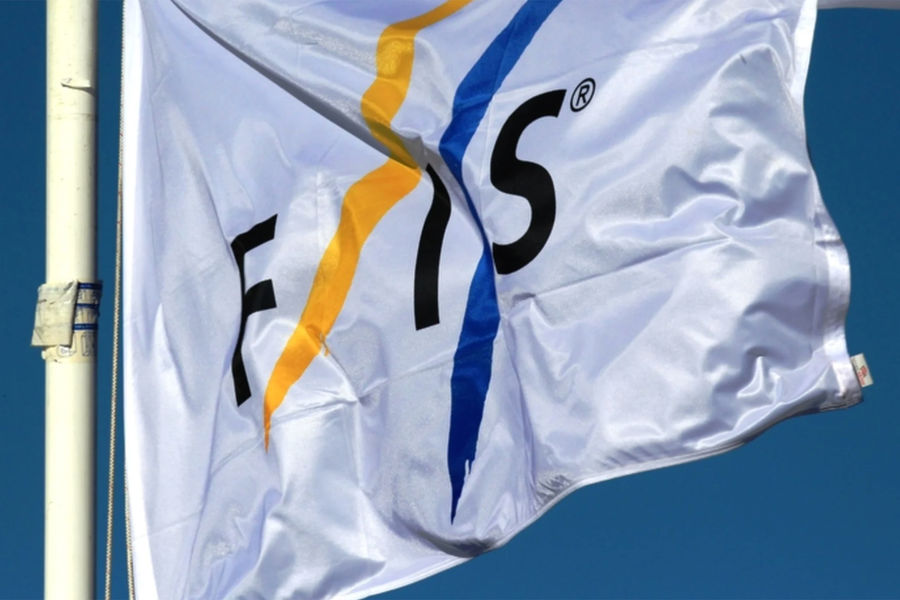 FIS рассмотрит вопрос допуска россиян на международные соревнования 24 мая