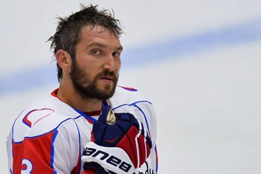 Свитер с фамилией Овечкина стал самым продаваемым в НХЛ  2022/23
