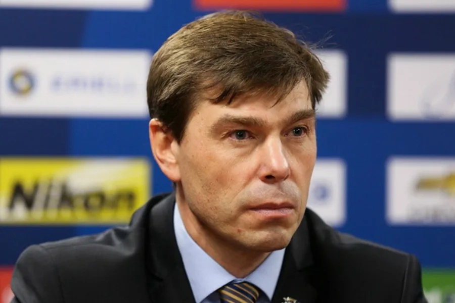 Олег мосалев комментатор матч тв. Кто комментирует хоккей. Дмитрий губерниев 2020. Кто комментирует хоккей. Сурков комментатор спортивный.