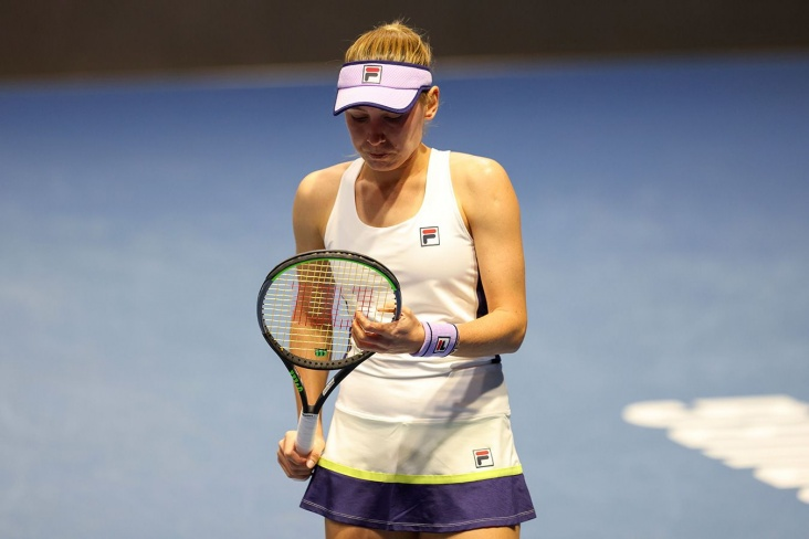Российская теннисистка Александрова уступила Коллинз в полуфинале турнира в Майами