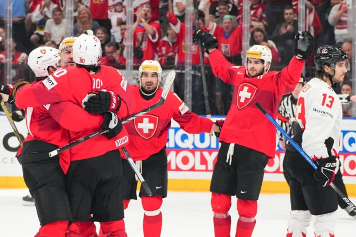 Сборная Швейцарии сенсационно обыграла Канаду и вышла в финал чемпионата мира по хоккею