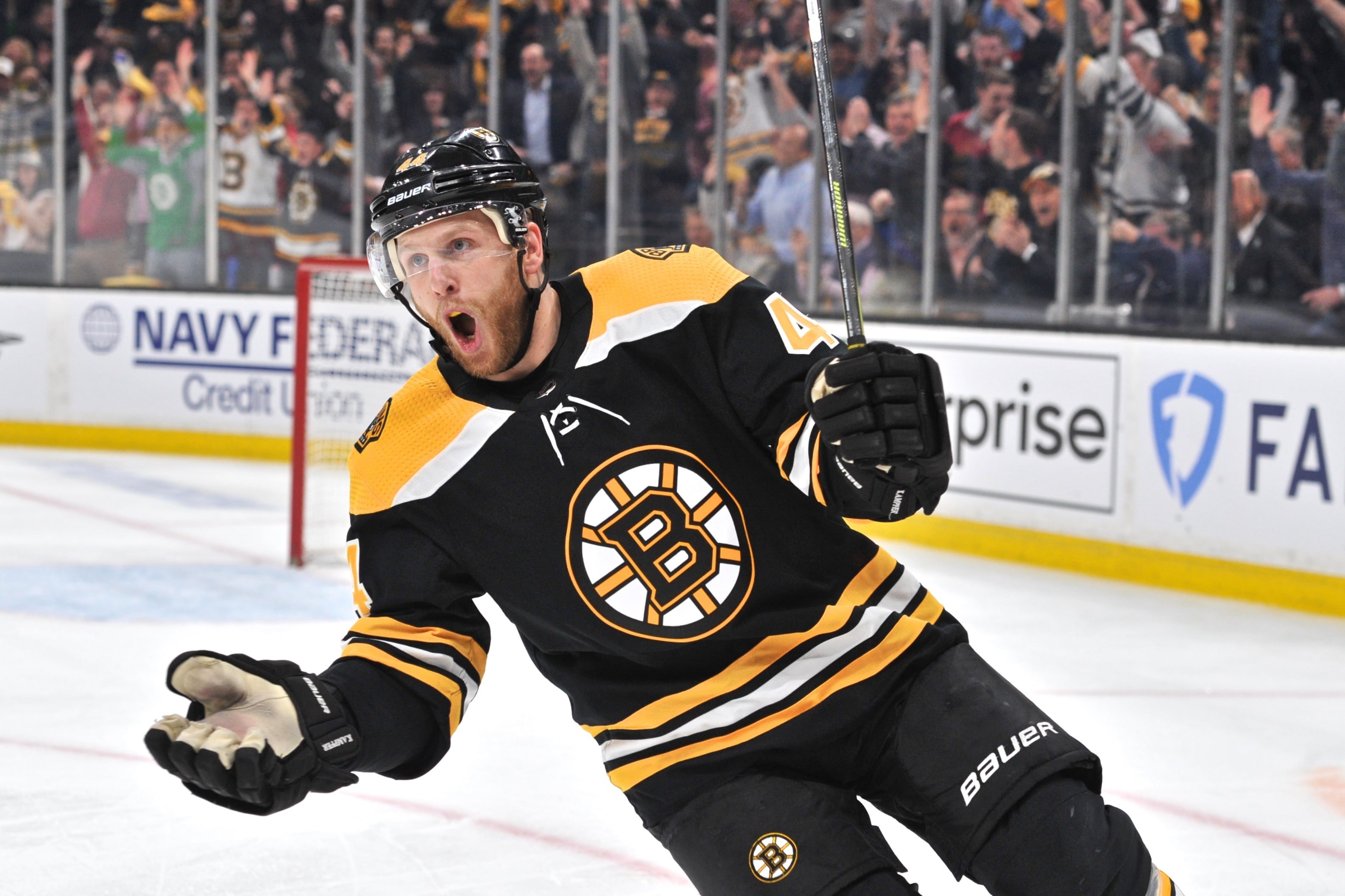 Трактор усилился обладателем Кубка Стэнли Кэмпфером