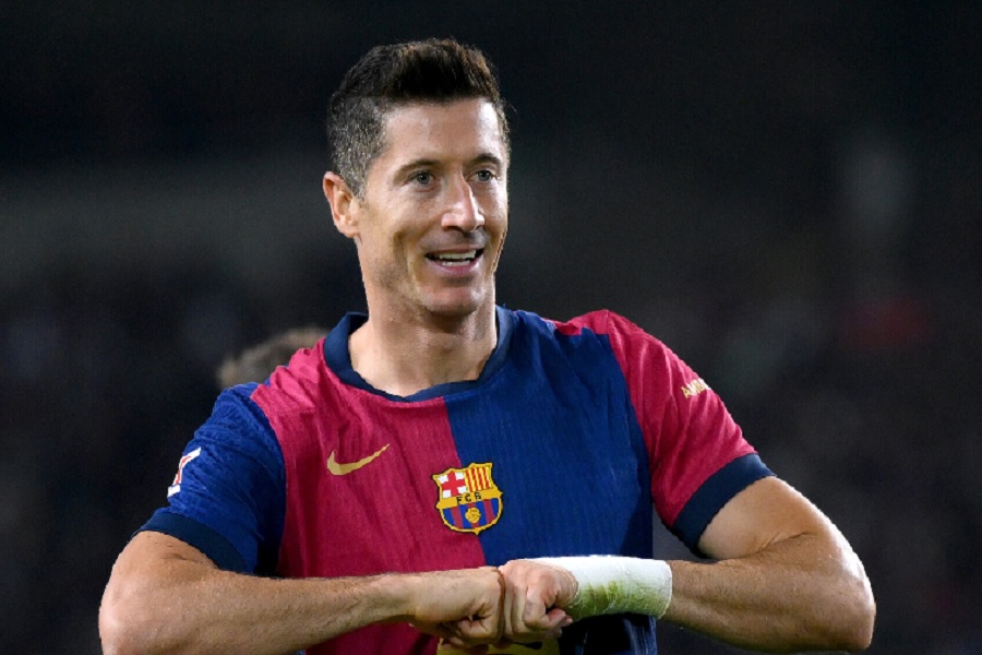 Ямаль и Левандовски начнут матч с Боруссией с первых минут