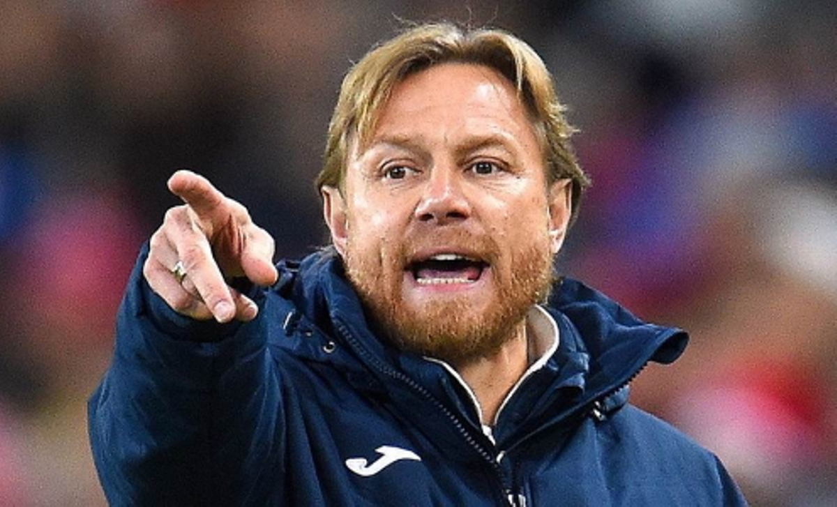 "Футболисты стали выглядеть ужасно". Гурцкая – о вопросе про ненависть к Карпину