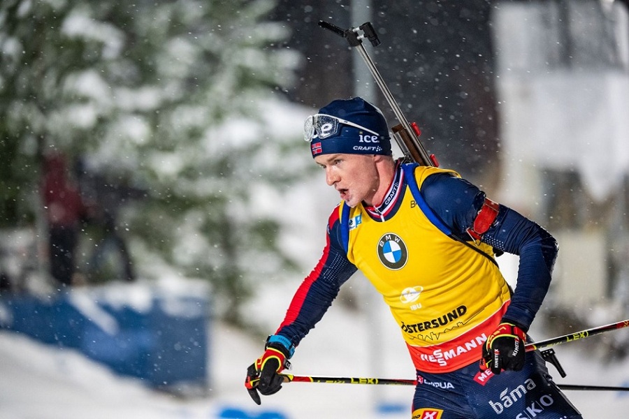 Сборная Норвегии уверенно выиграла эстафету на этапе Кубка мира в Австрии