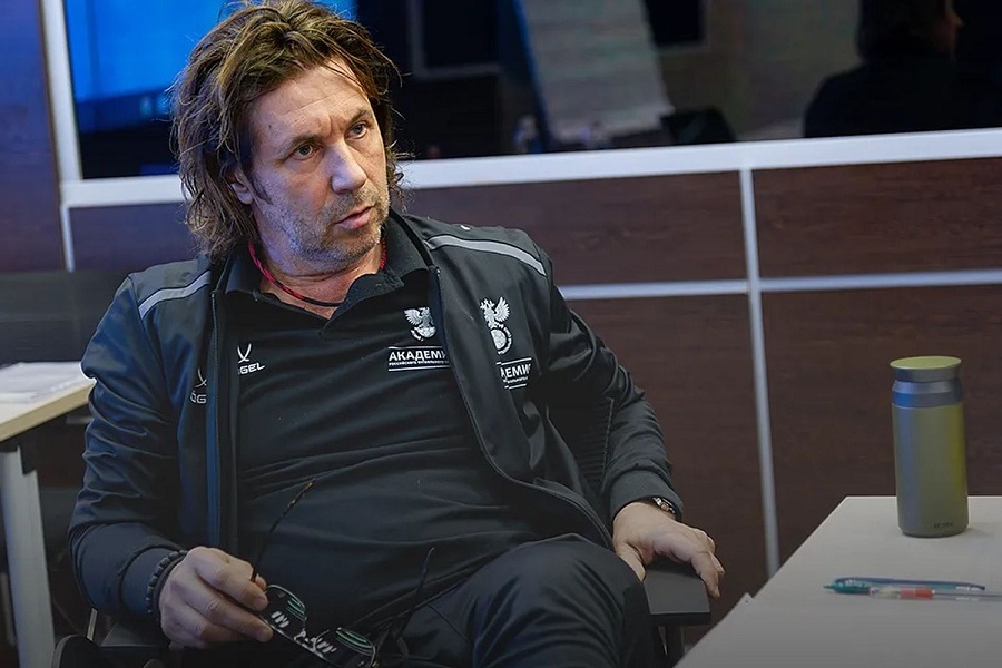 Мостовой: Игроки Фламенго пробили Сафонову так, что даже беременная отобьёт