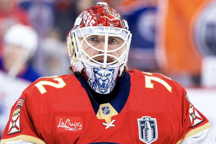 Бобровский стал автором необычного рекорда в НХЛ