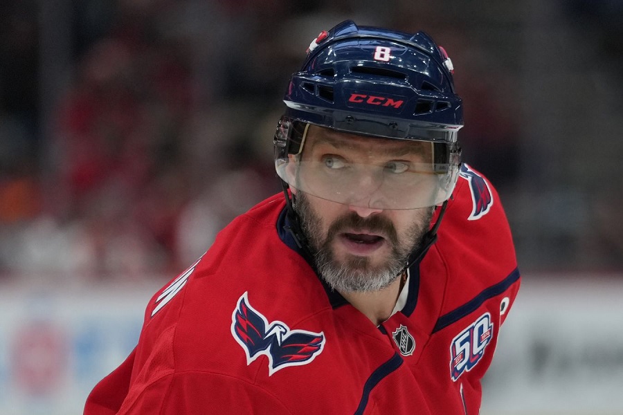 "Он имеет право на такое мнение": Фетисов - об отказе Овечкина поддержать ЛГБТ*