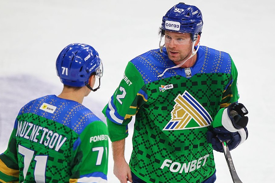 Козлов: Ломать иностранную тройку игроков Кузнецовым не хотелось бы