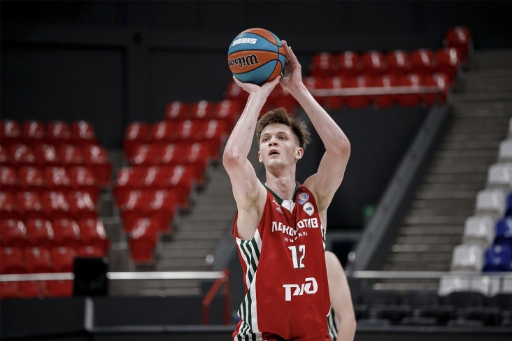 Уехавший в США баскетболист Елатонцев обвинил российский клуб: "Распространение недостоверной информации недопустимо"