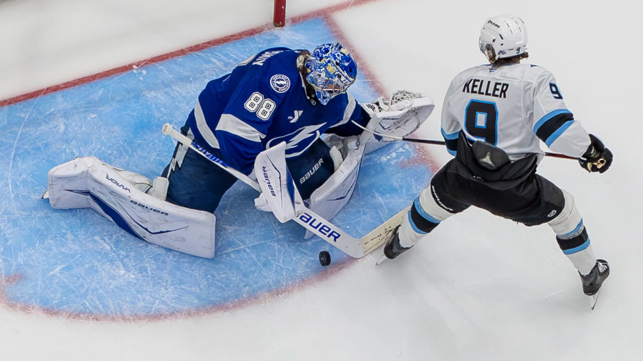 Василевский обогнал легендарного Набокова по победам в НХЛ