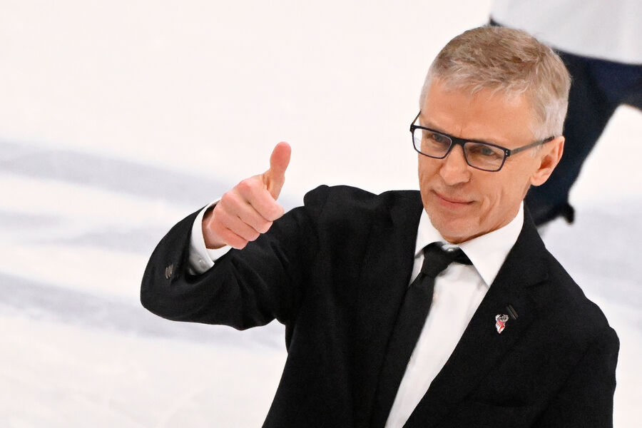 Плющев: Непонятно, почему командировка Ларионова в Италию была секретной