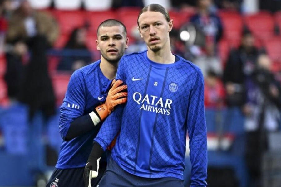 Во Франции рассказали, при каких условиях Шевалье вытеснит Сафонова из основы ПСЖ