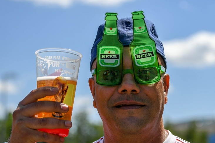 Пиво не будет возвращено на российские стадионы