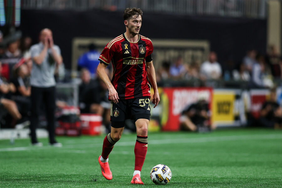 Агент Миранчука оценил информацию о возможном получении игроком паспорта США