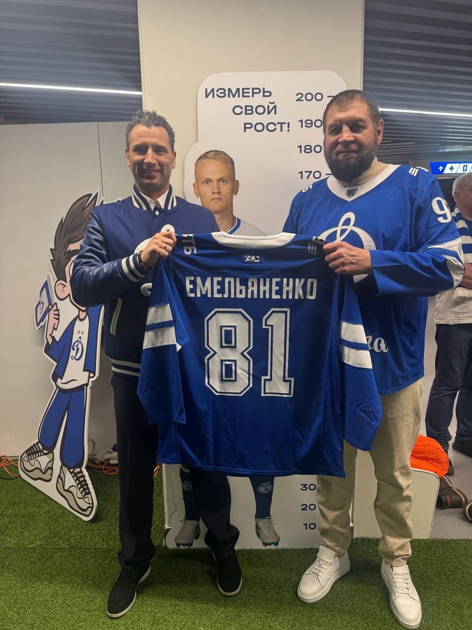 Роман Ротенберг выложил фото с Александром Емельяненко на фоне Тюкавина