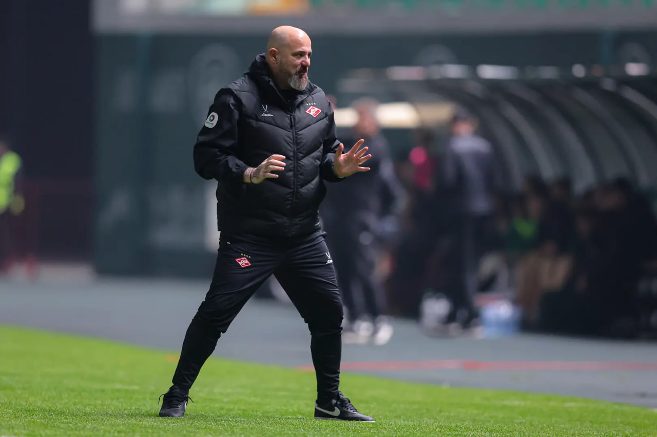 Бедный Станкович. Серб всеми силами напрашивается на увольнение из "Спартака"