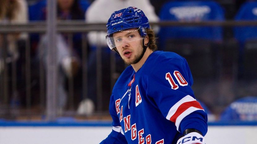 Артемий Панарин