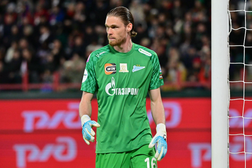 Денис Адамов