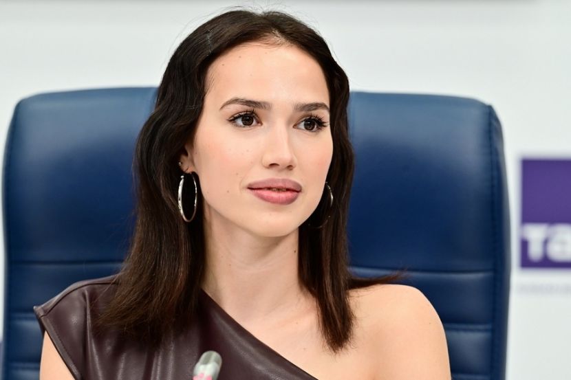 Алина Загитова