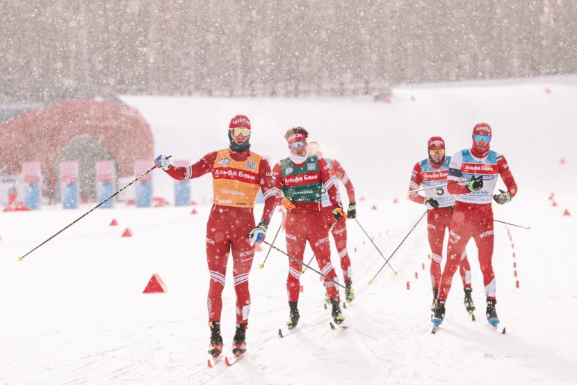 Александр Большунов