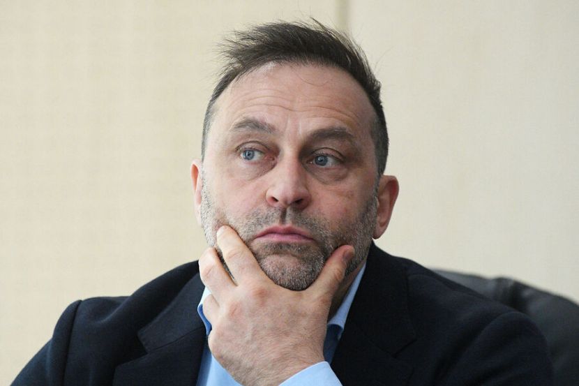 Дмитрий Свищёв