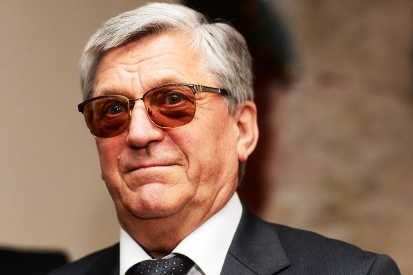 Александр Тихонов