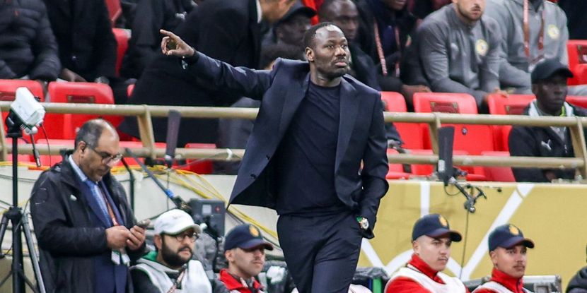 ��� ����