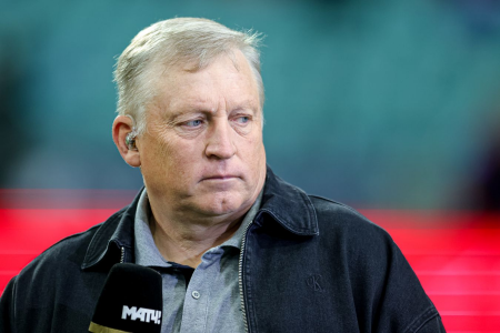 ����� �������� 