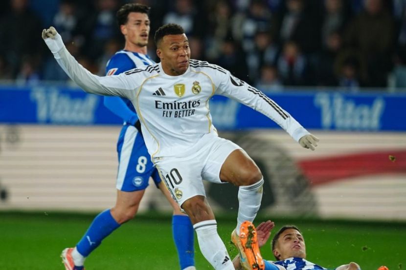 Килиан Мбаппе в матче против "Алавеса"