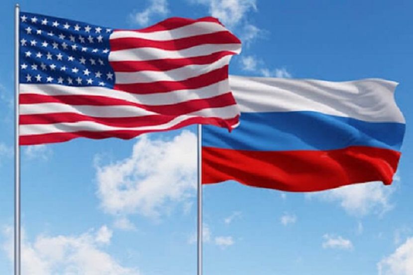 Флаги России и США