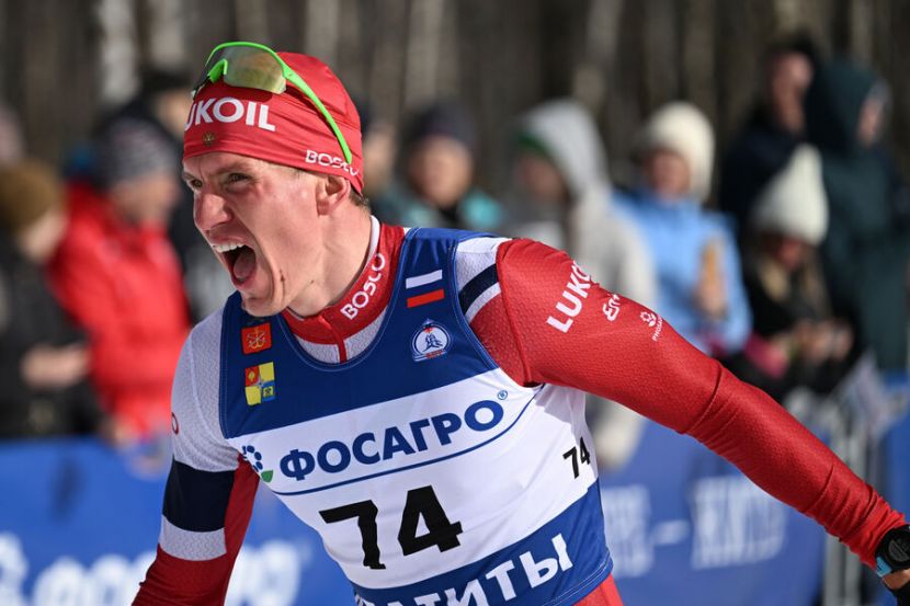 Александр Большунов