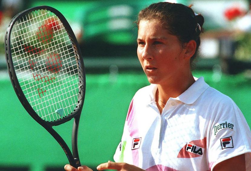 Моника Селеш