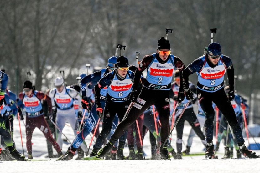 �������