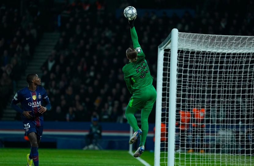 Матвей Сафонов