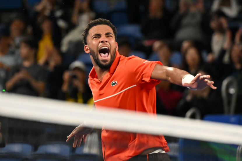 ����� ���