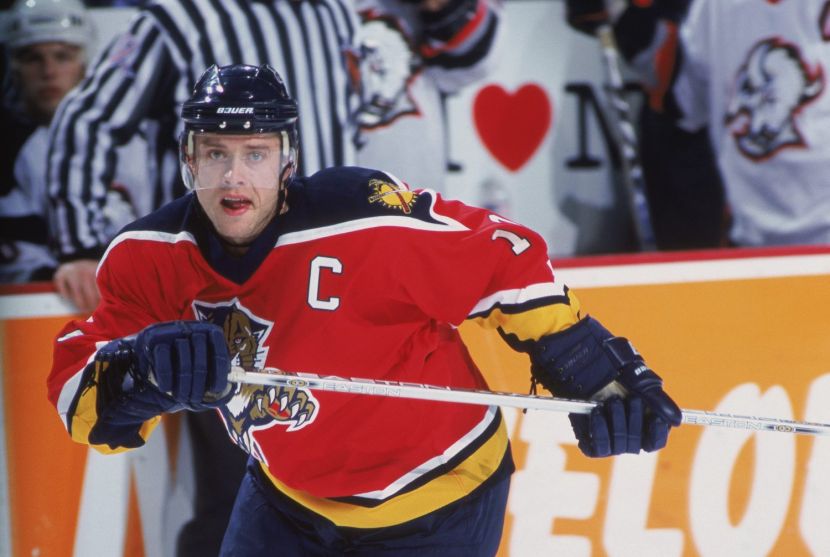 ����� ����