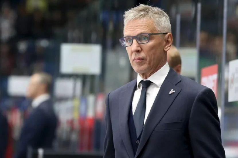 Игорь Ларионов