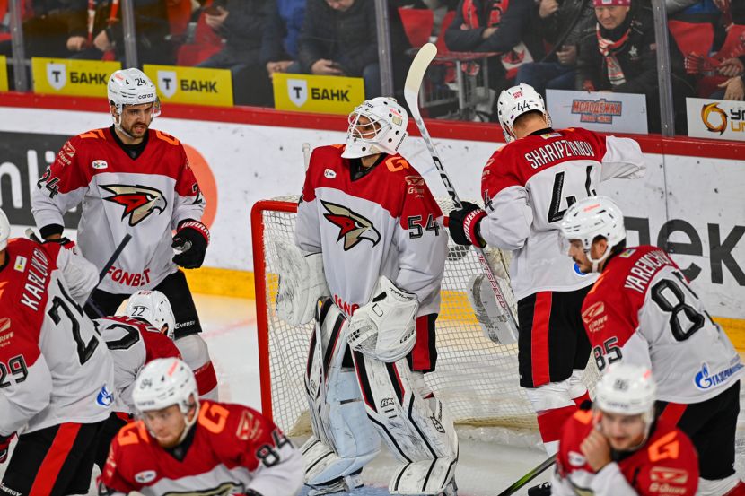 ХК Авангард