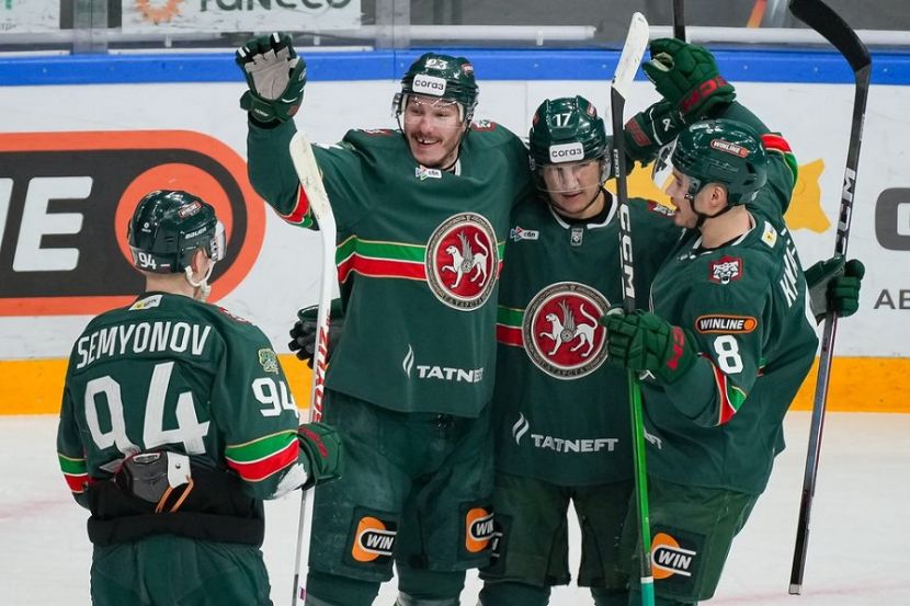 Хоккеисты "Ак Барса"