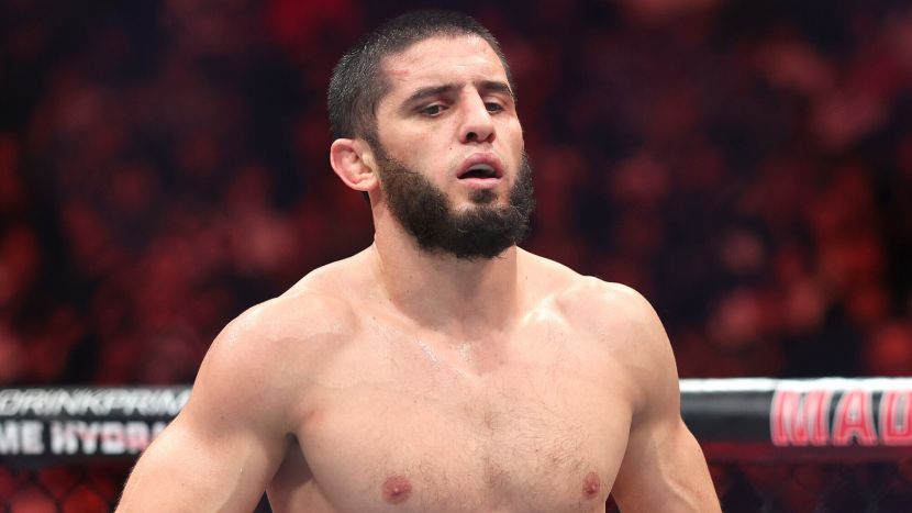 Ислам Махачев