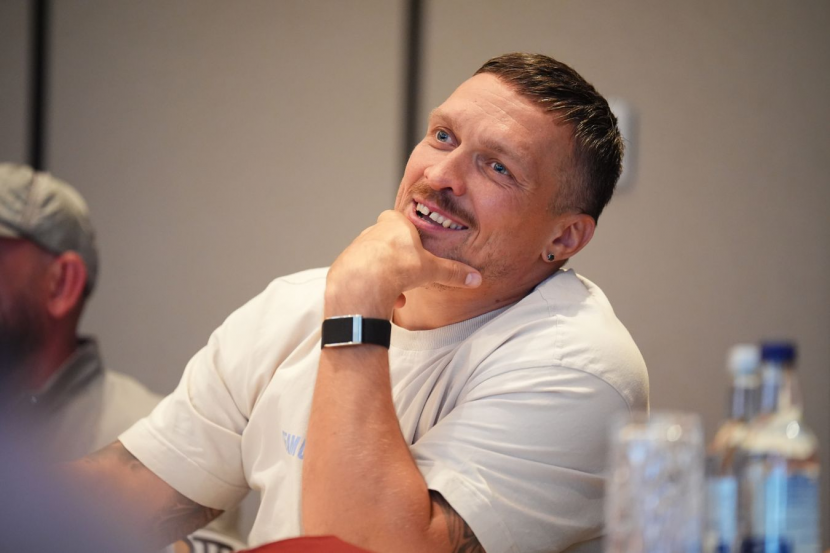 Александр Усик