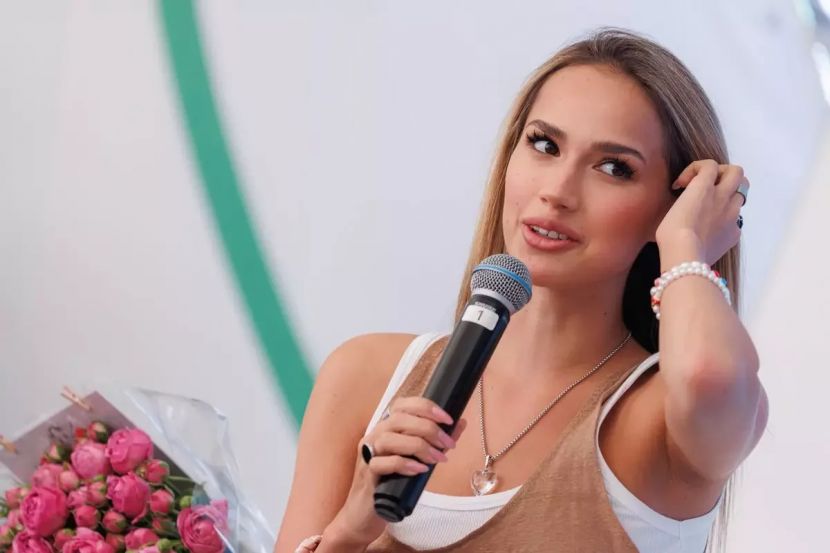 Алина Загитова